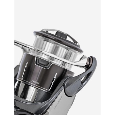 DAIWA Катушка 24 Luvias LT 2500S DAIWA Катушка 24 Luvias LT 2500S